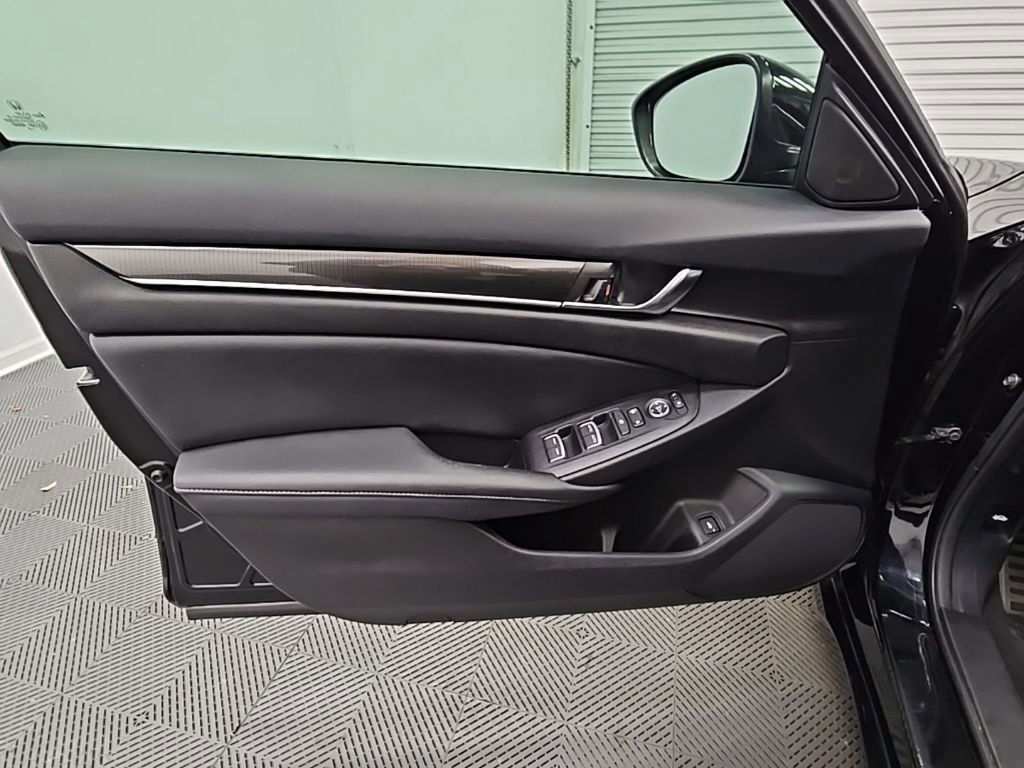 Used 2022 Honda Accord Sport image 29
