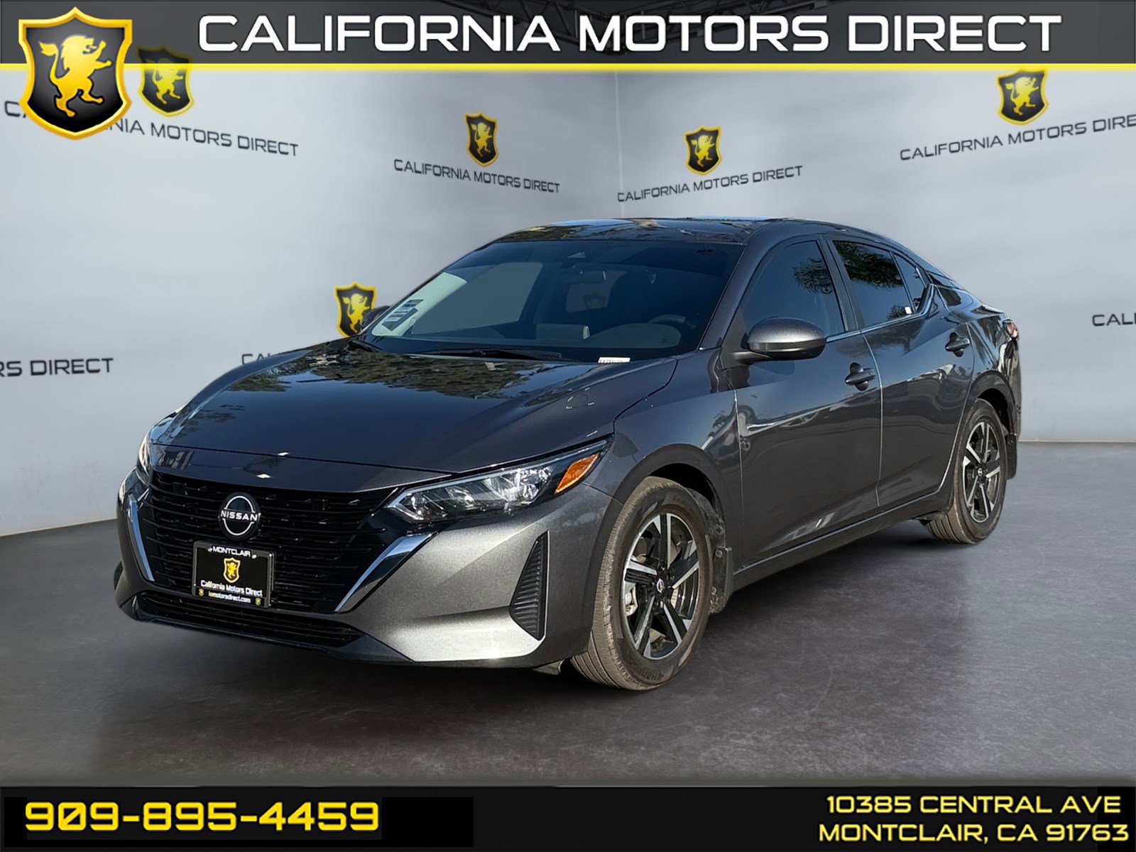 Used 2025 Nissan Sentra SV image 1