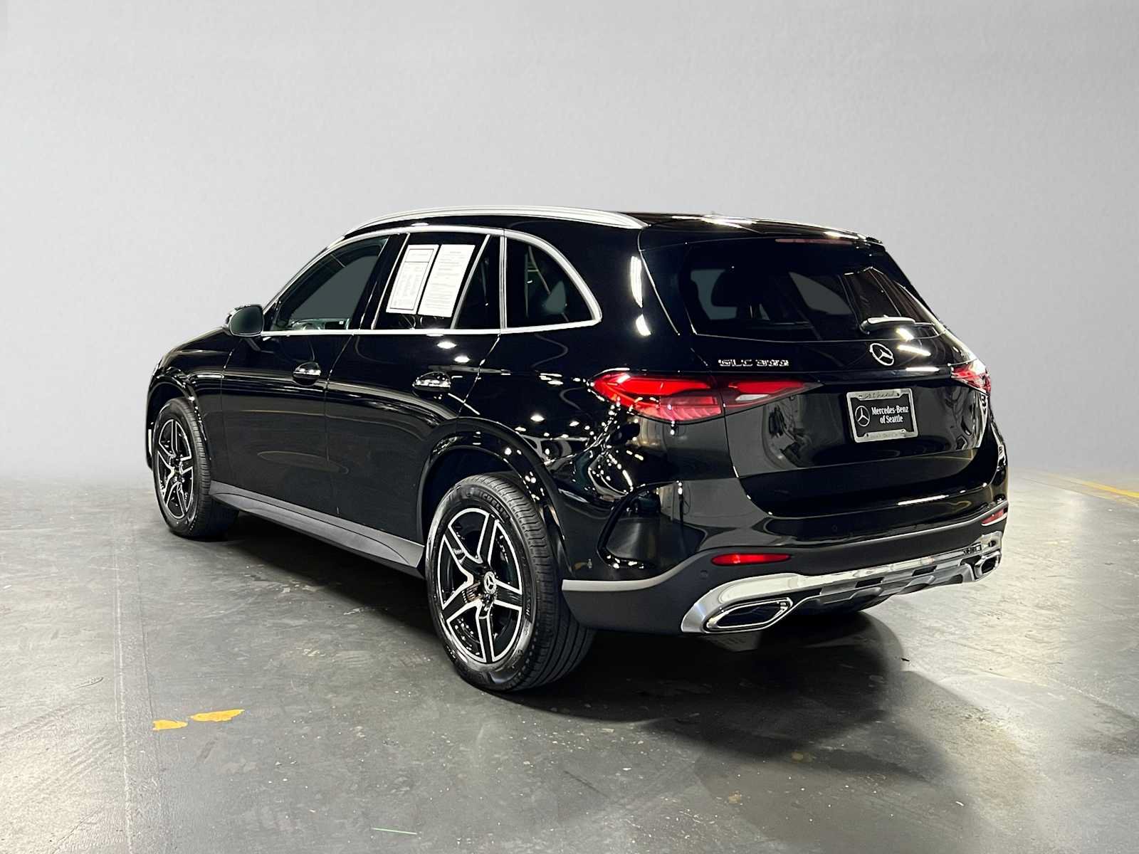 Certified 2026 Mercedes-Benz GLC 300 4MATIC image 5