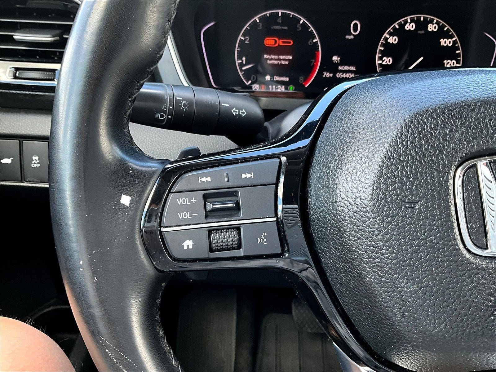Used 2023 Honda Pilot Touring image 11