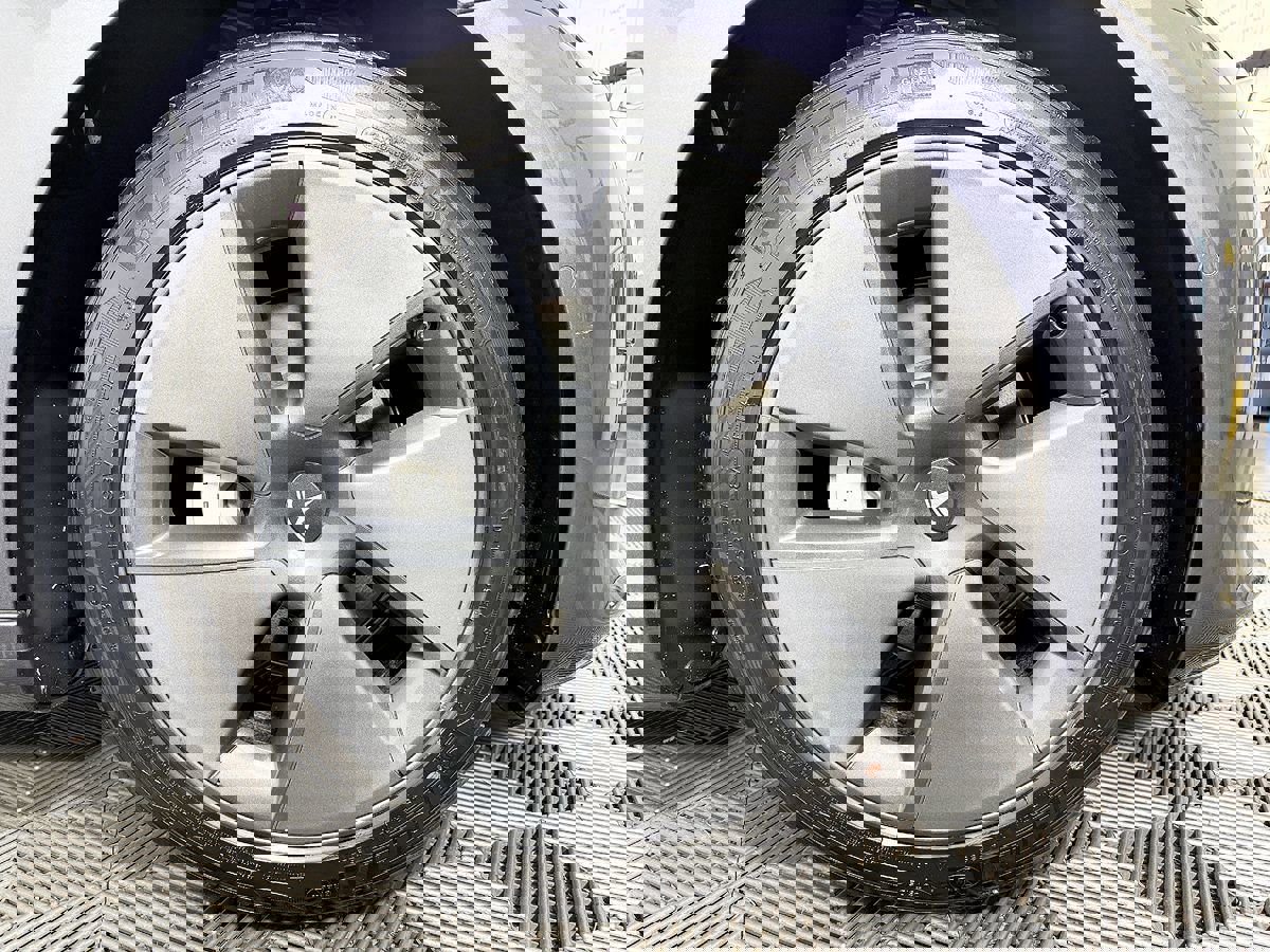 Used 2021 Tesla Model 3 Standard Range Plus image 26