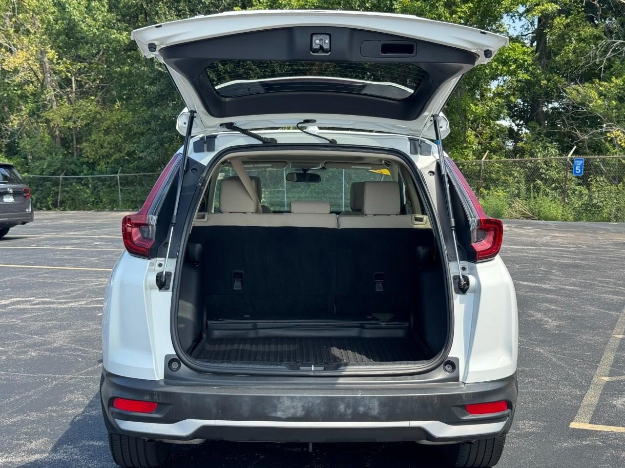 Used 2022 Honda CR-V EX image 5