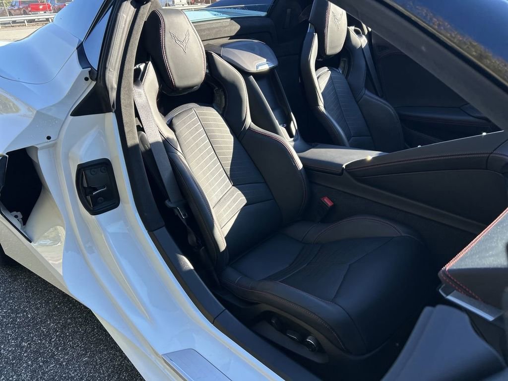 Used 2024 Chevrolet Corvette Stingray Premium Conv w/ Stealth Interior Trim Package image 63
