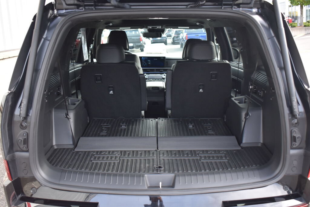 Used 2025 Hyundai Santa Fe Calligraphy AWD/4WD image 21