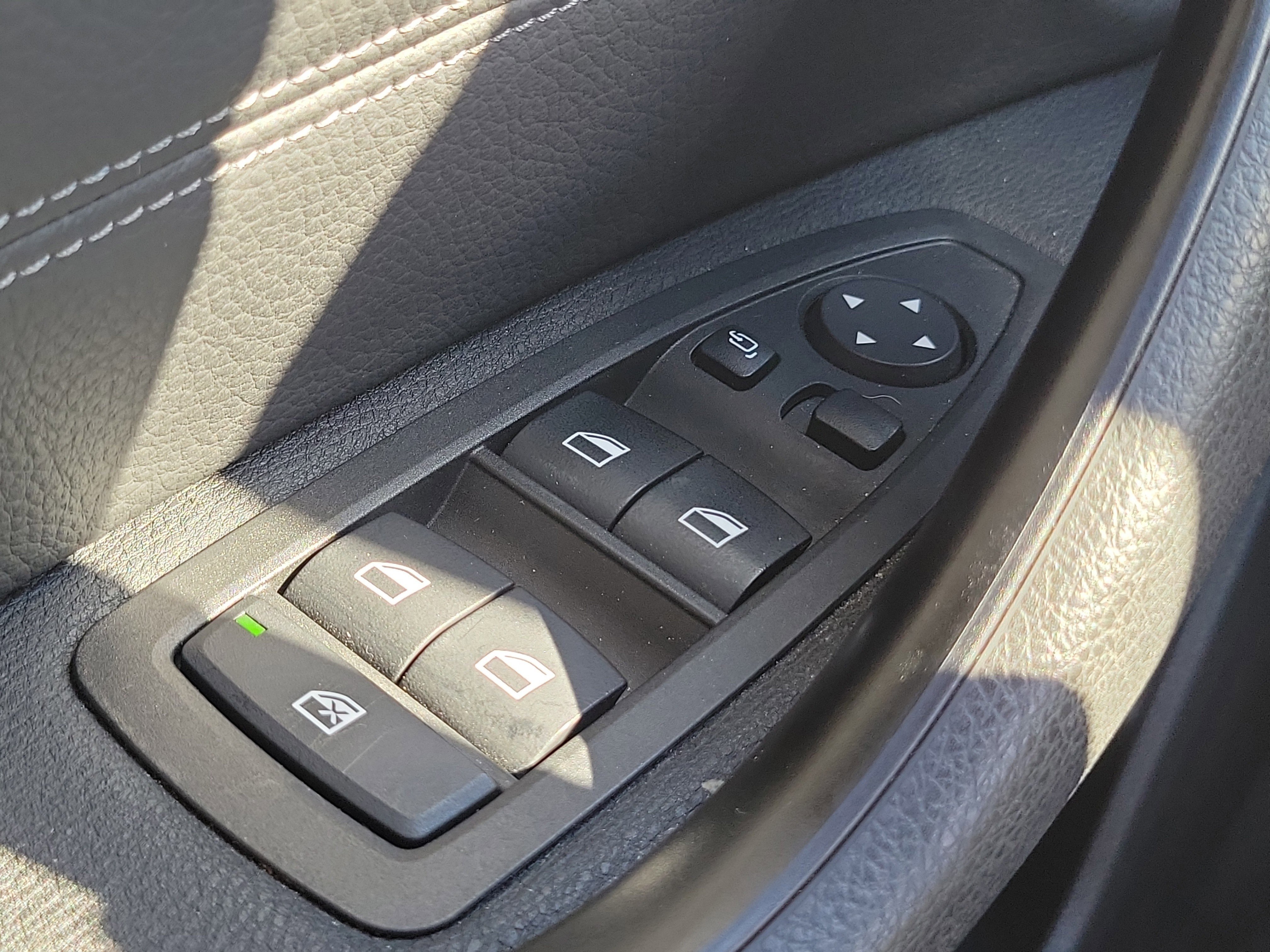 Used 2020 BMW X2 xDrive28i w/ Premium Package image 25