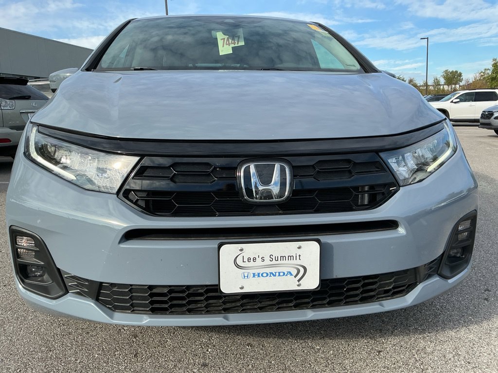 Certified 2026 Honda Odyssey Touring image 17