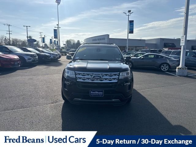 Certified 2018 Ford Explorer XLT w/ Equipment Group 202A AWD/4WD image 2