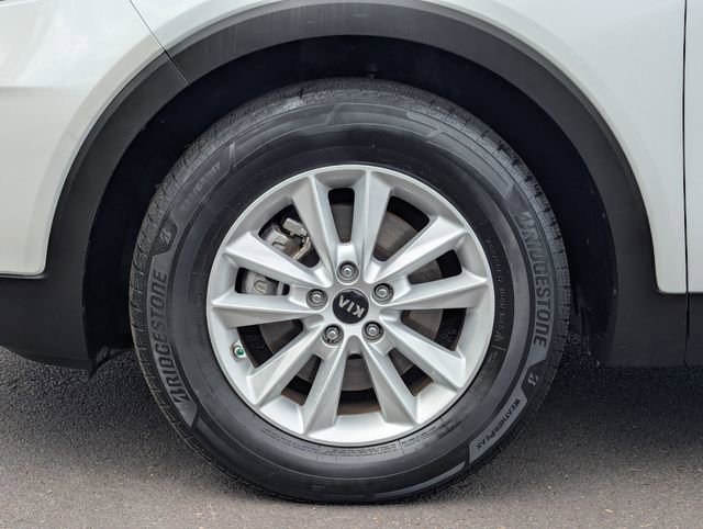 Used 2019 Kia Sorento LX image 37