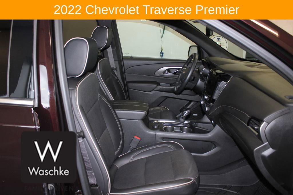 Used 2022 Chevrolet Traverse Premier w/ LPO, Floor Liner Package AWD/4WD image 28