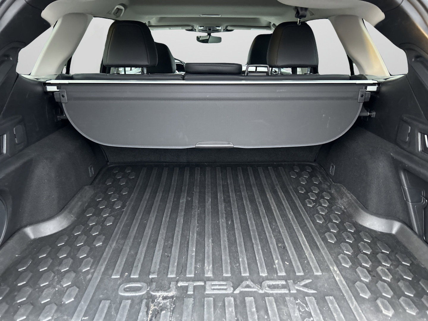 Used 2023 Subaru Outback Limited image 18