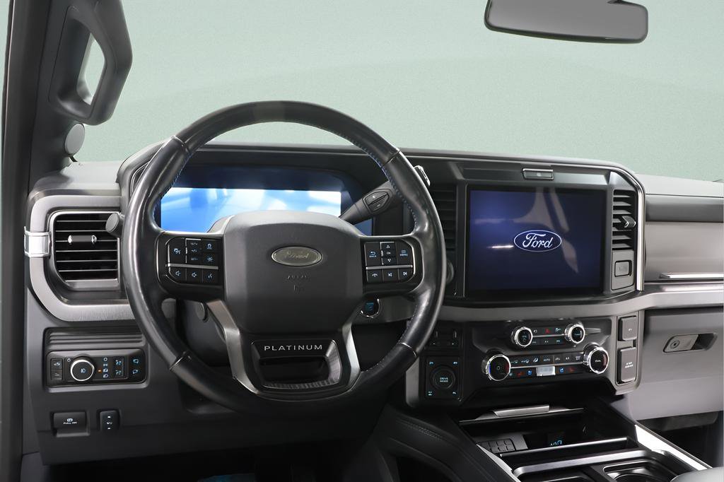 Used 2025 Ford F250 Platinum image 9