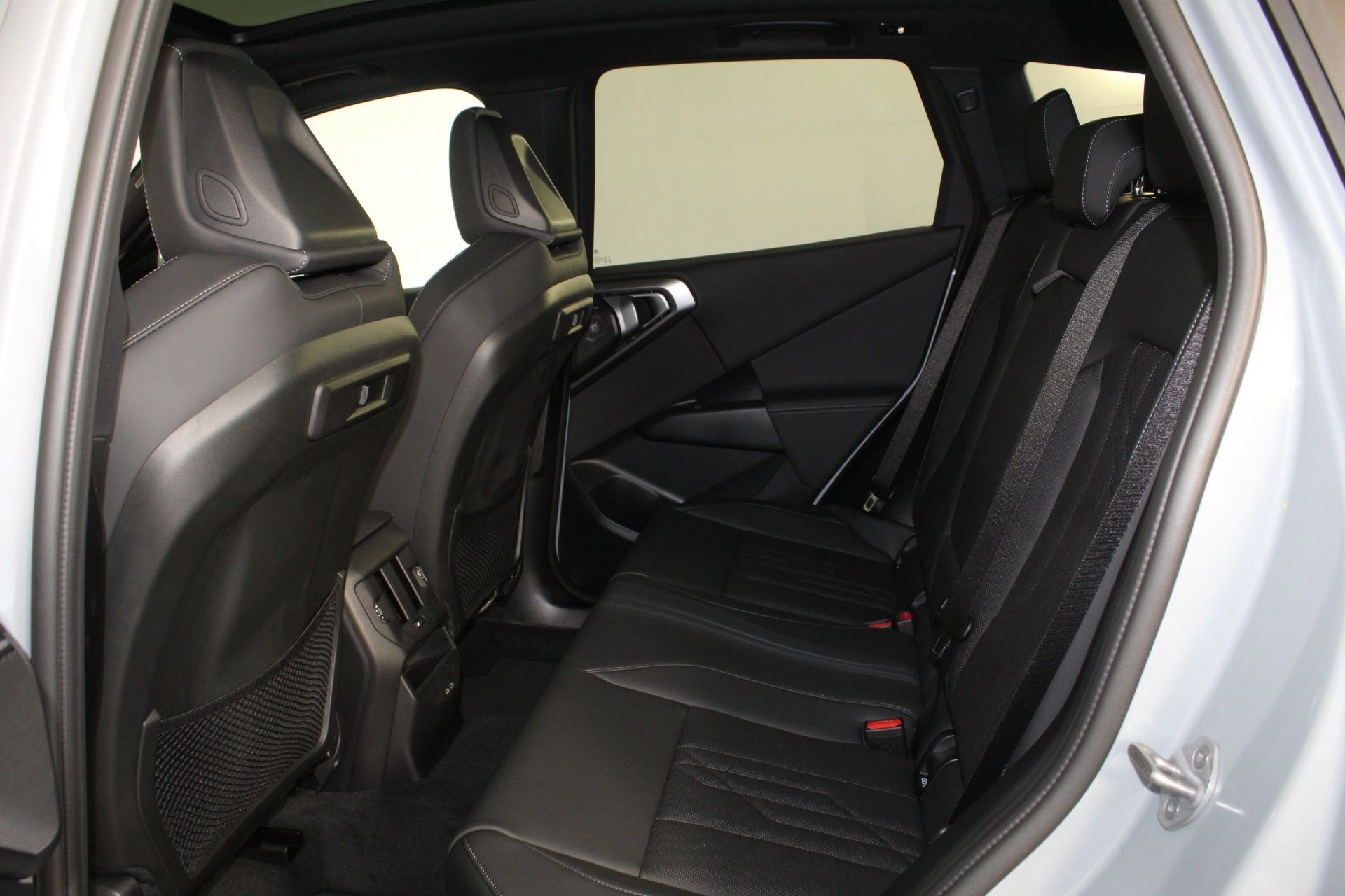 Used 2026 BMW X3 xDrive30i w/ Premium Package AWD/4WD image 25