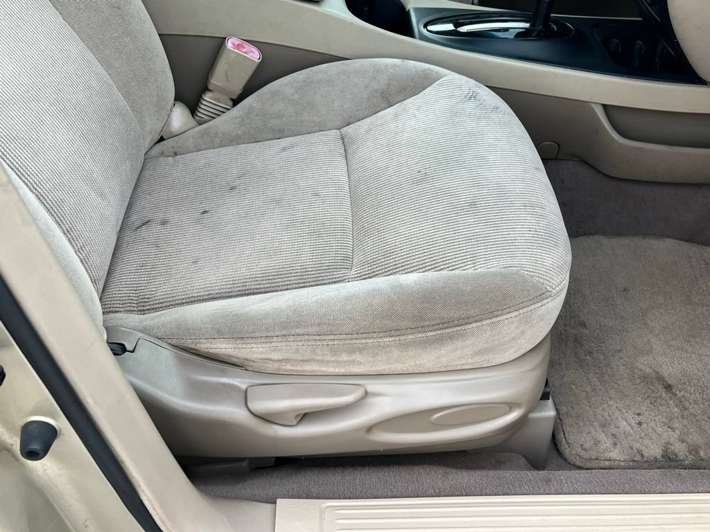 Used 2000 Ford Taurus SEL FWD image 15