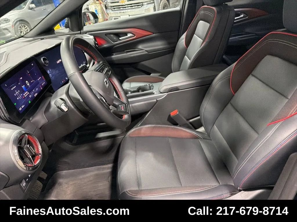 Used 2024 Chevrolet Equinox EV RS AWD/4WD image 32
