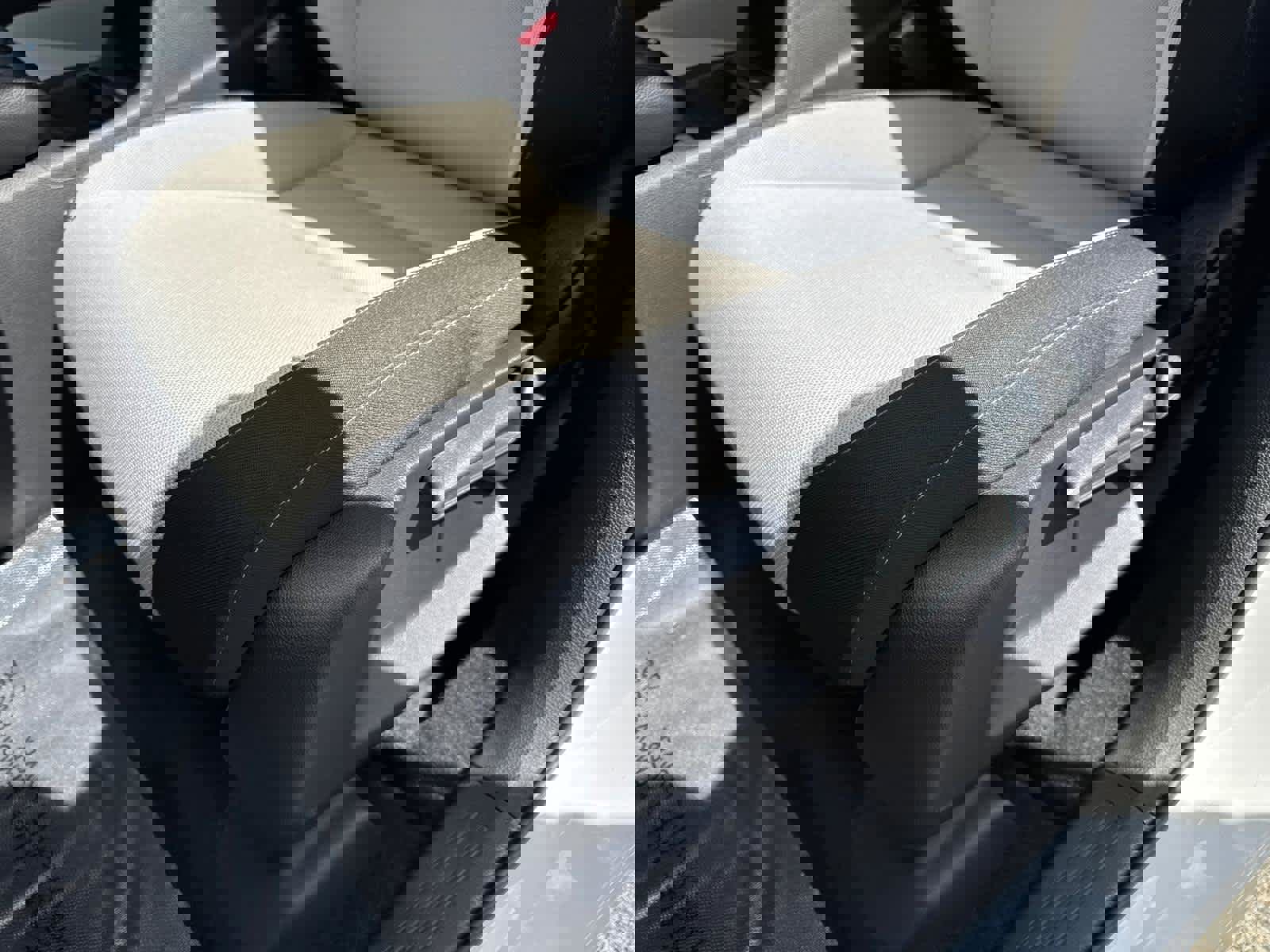 Used 2024 Honda CR-V LX image 16