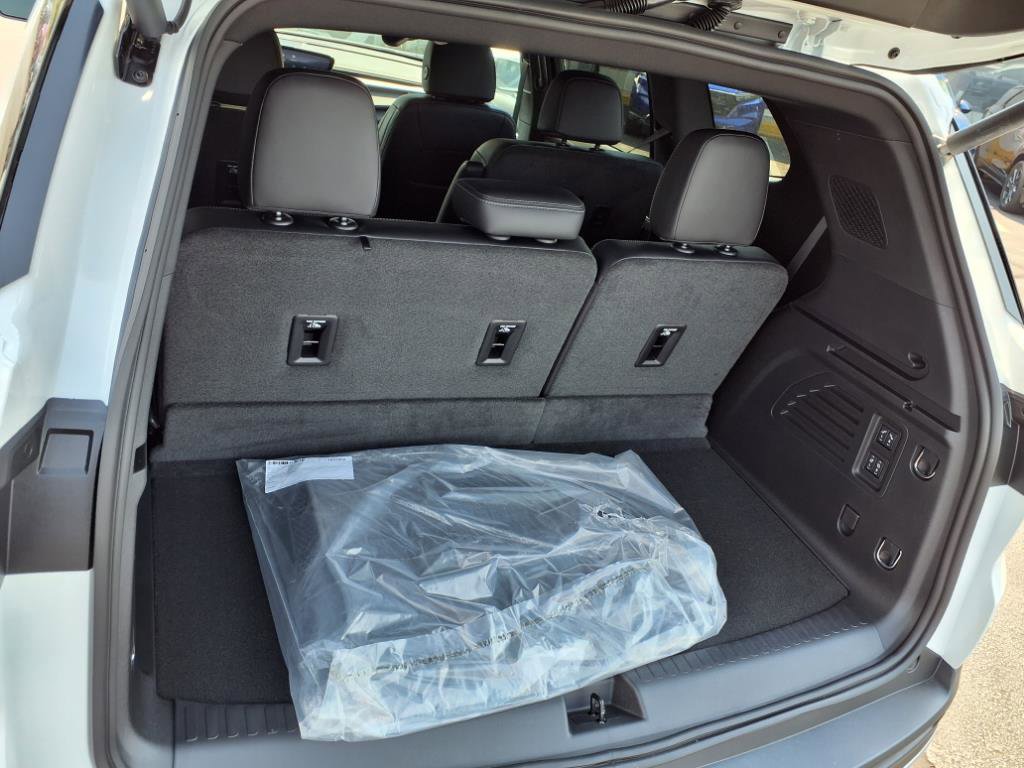 New 2026 Buick Enclave Preferred w/ Power Package image 21