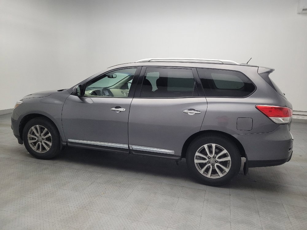 Used 2016 Nissan Pathfinder SL w/ SL Tech Package image 3