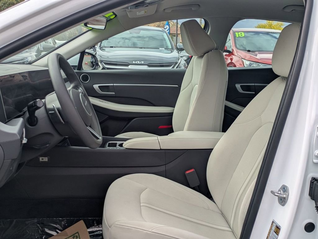 Certified 2025 Hyundai Sonata SEL image 12