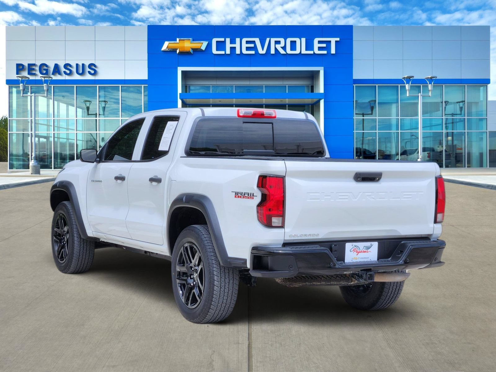 Certified 2025 Chevrolet Colorado Trail Boss AWD/4WD image 4