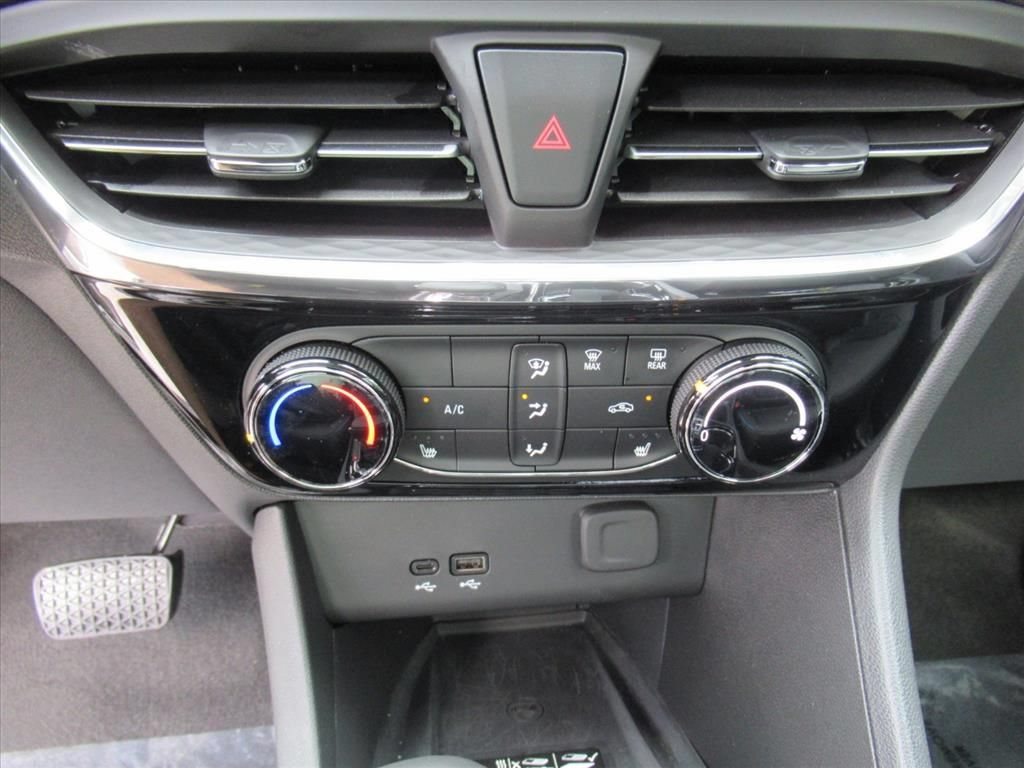 Used 2026 Buick Encore GX Sport Touring w/ Advanced Technology Package FWD image 24