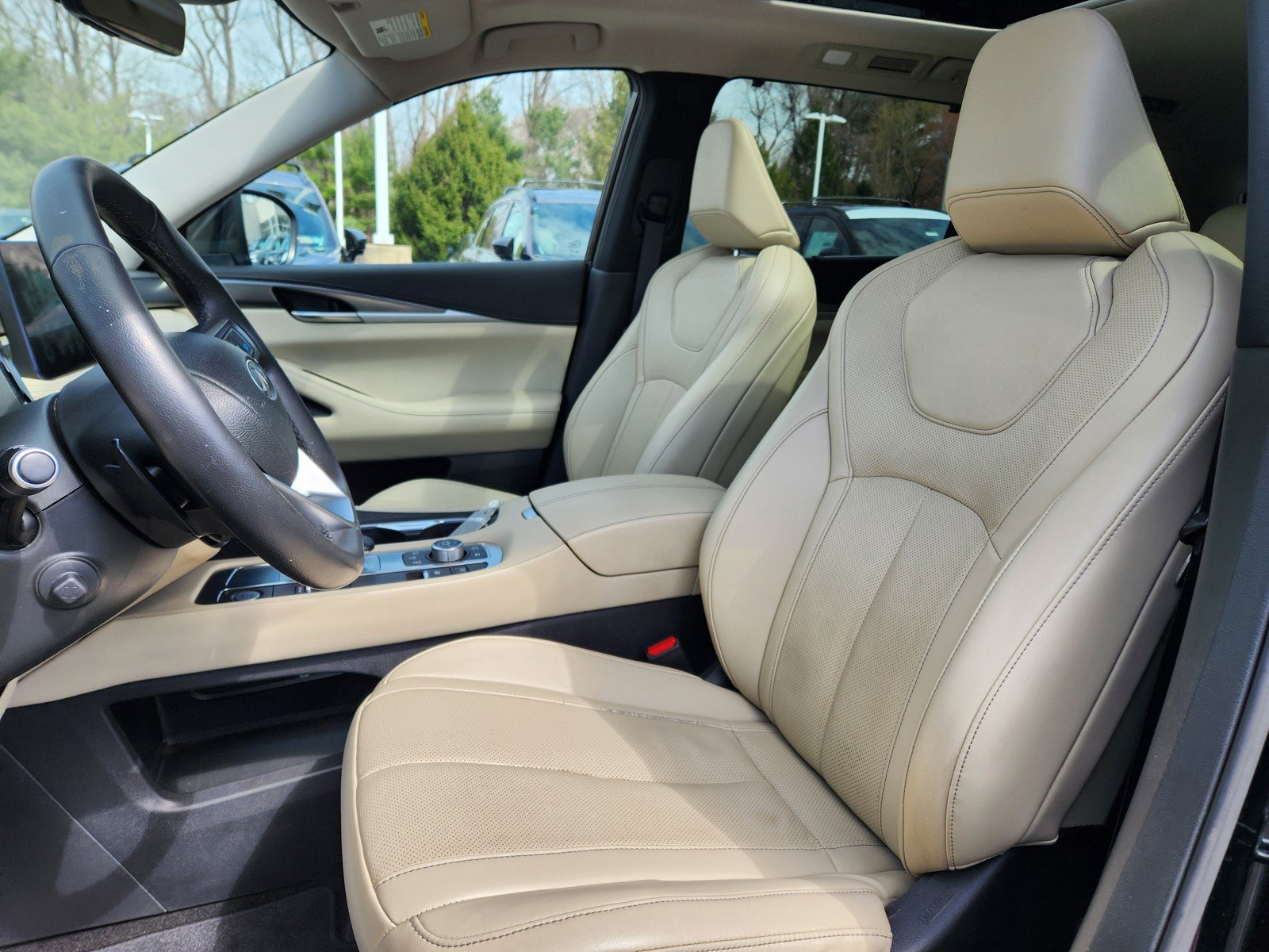 Used 2023 INFINITI QX60 Luxe image 10