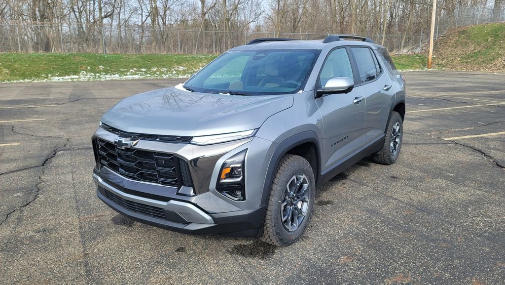New 2026 Chevrolet Equinox ACTIV w/ Convenience Package III FWD image 5