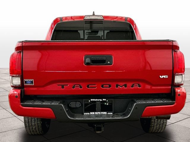 Used 2019 Toyota Tacoma TRD Sport AWD/4WD image 4