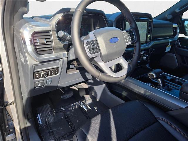 New 2025 Ford F150 Lariat w/ Equipment Group 501A Mid image 3