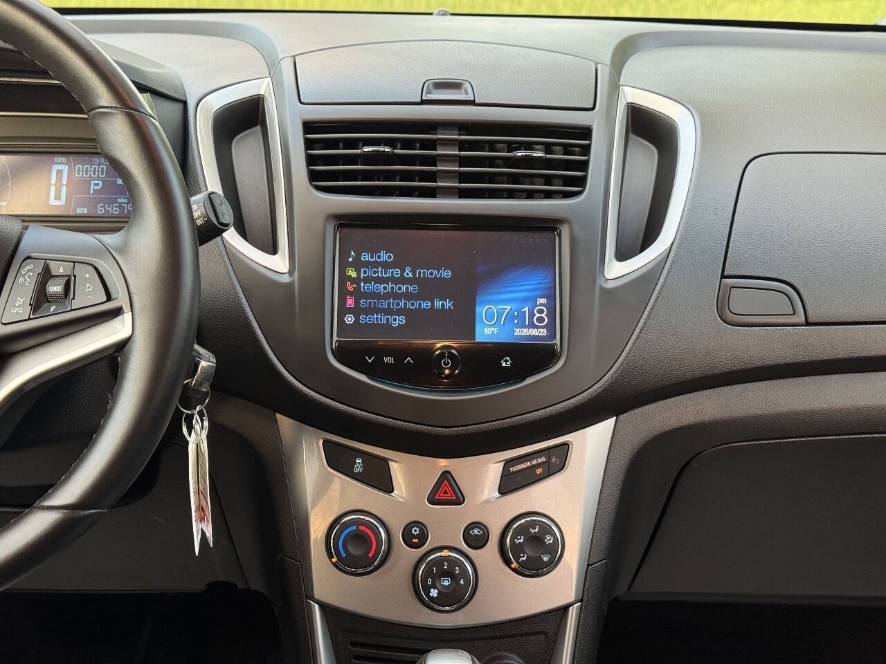 Used 2016 Chevrolet Trax LT w/ LT Convenience Package AWD/4WD image 15