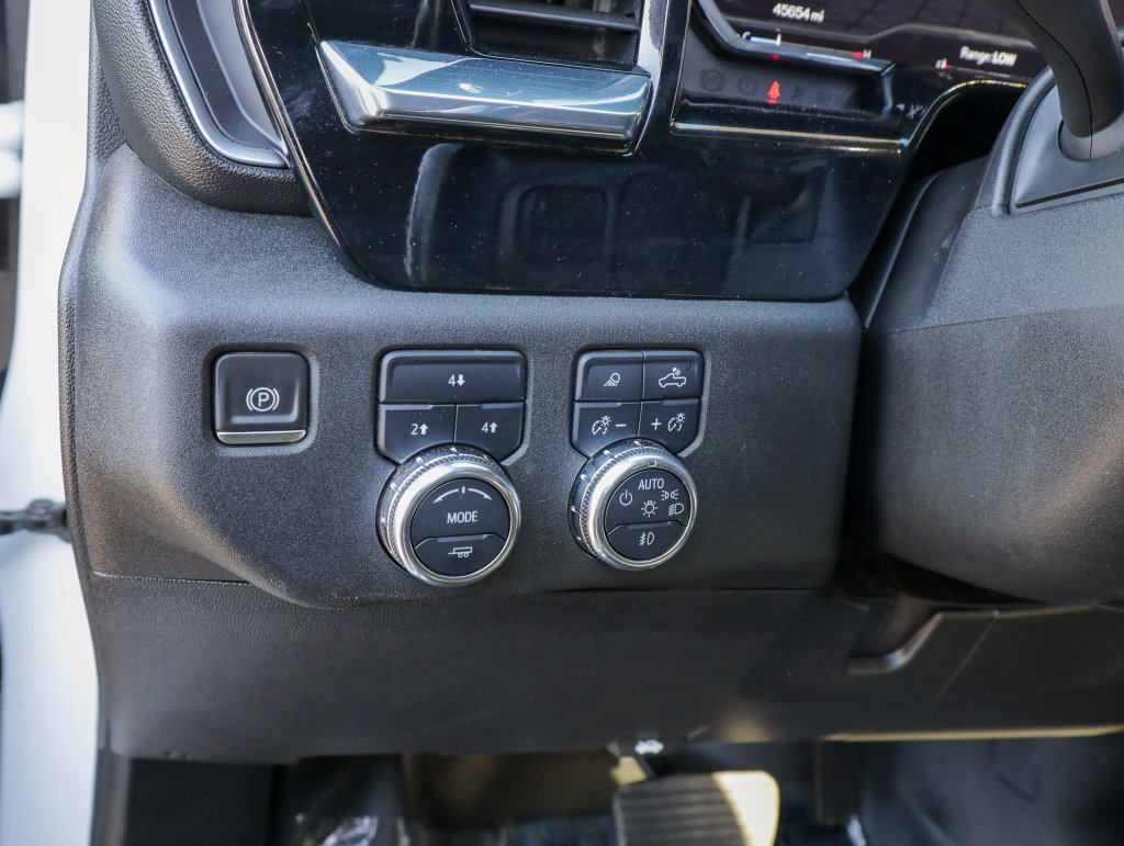 Used 2024 GMC Sierra 3500 SLE w/ SLE Convenience Package AWD/4WD image 21