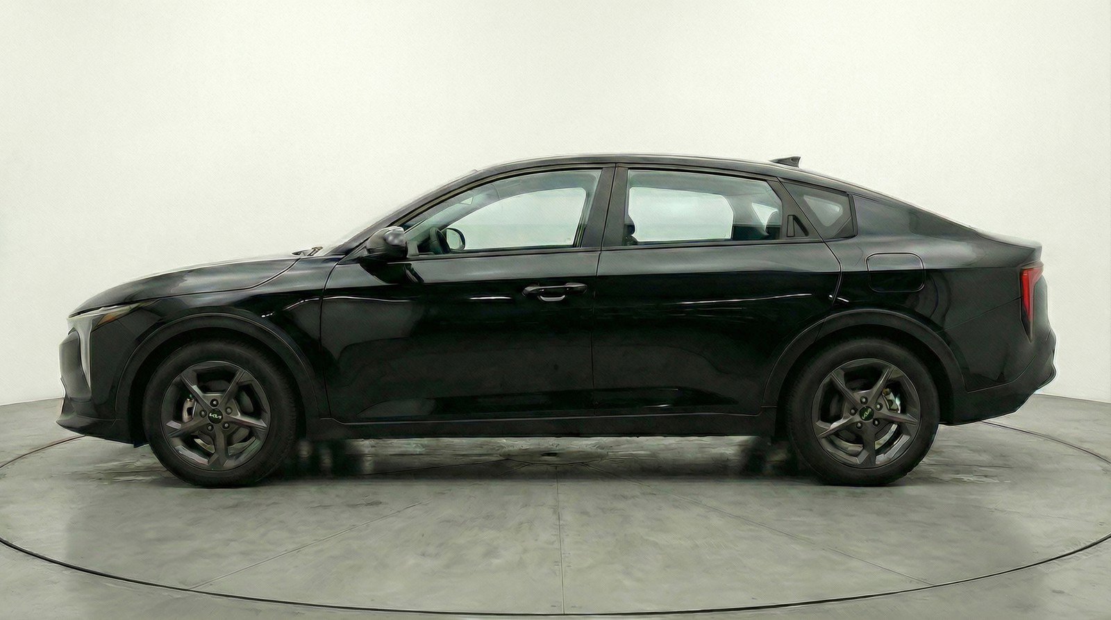 Used 2025 Kia K4 LXS image 5