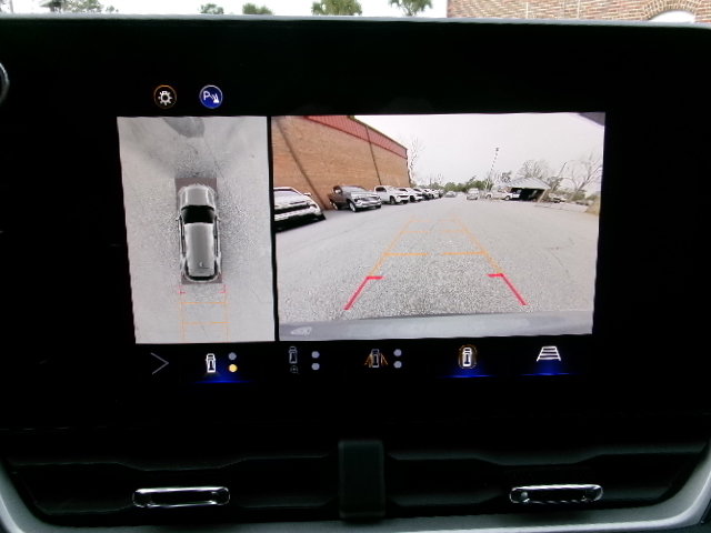 Used 2025 Chevrolet Equinox LT w/ Convenience Package II image 22