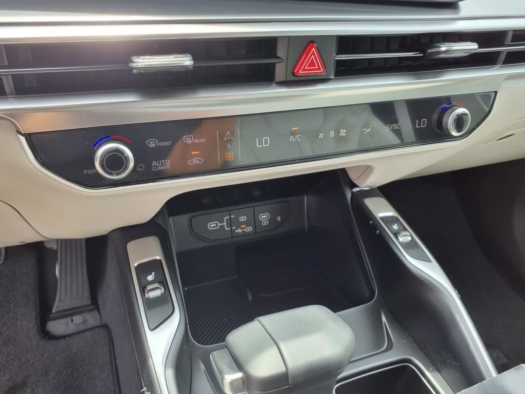 New 2025 Kia Sorento S image 23