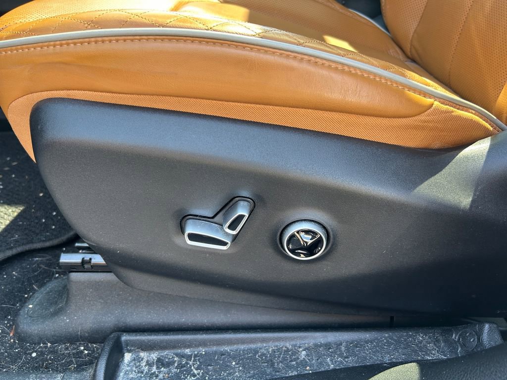 Certified 2023 Chrysler Pacifica Pinnacle AWD/4WD image 14