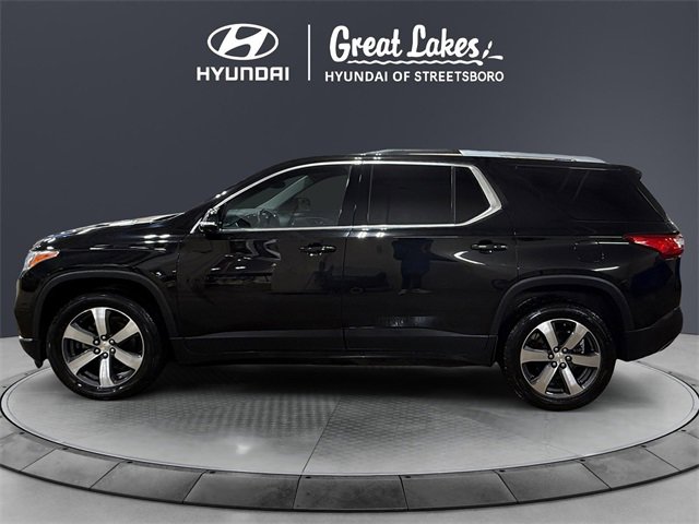 Used 2018 Chevrolet Traverse LT image 2