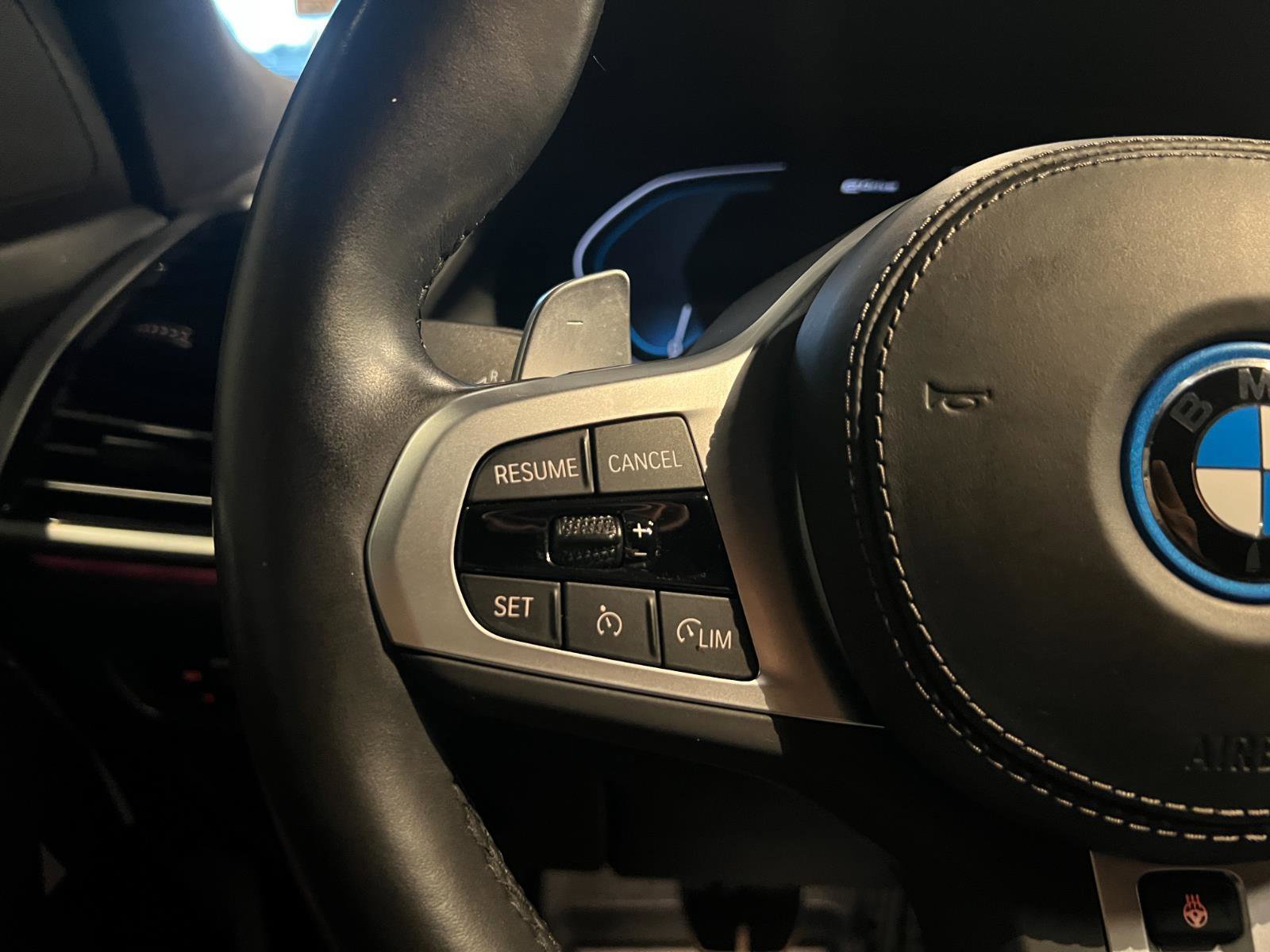 Used 2022 BMW X5 xDrive45e w/ M Sport Package image 13