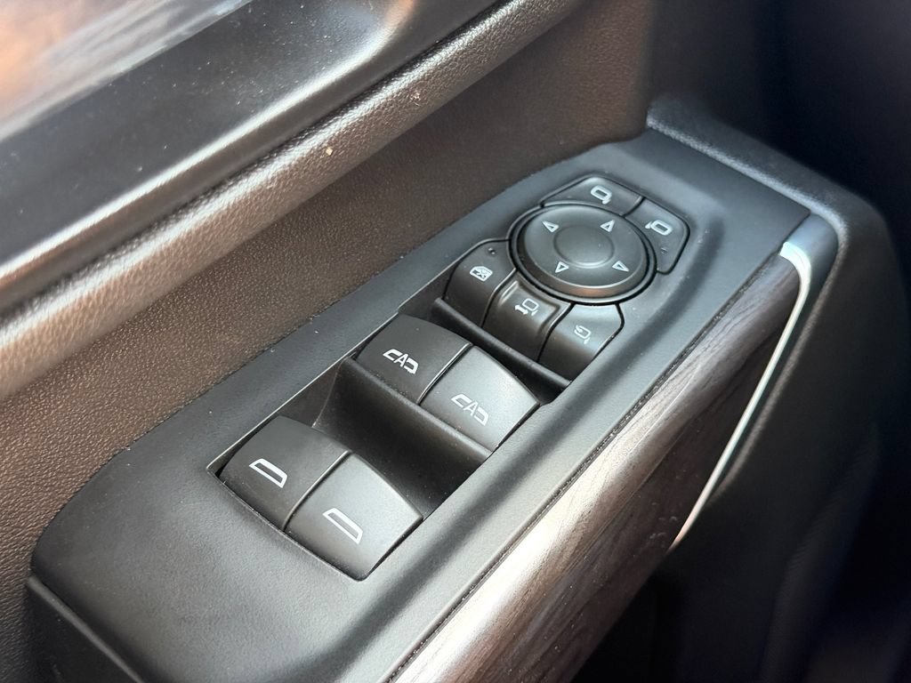 Used 2022 Chevrolet Silverado 2500 LTZ w/ LTZ Convenience Package RWD image 25