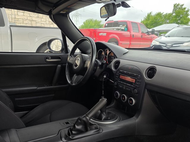 Used 2010 MAZDA MX-5 Miata Sport image 10