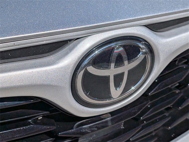 Used 2022 Toyota Highlander XLE image 19