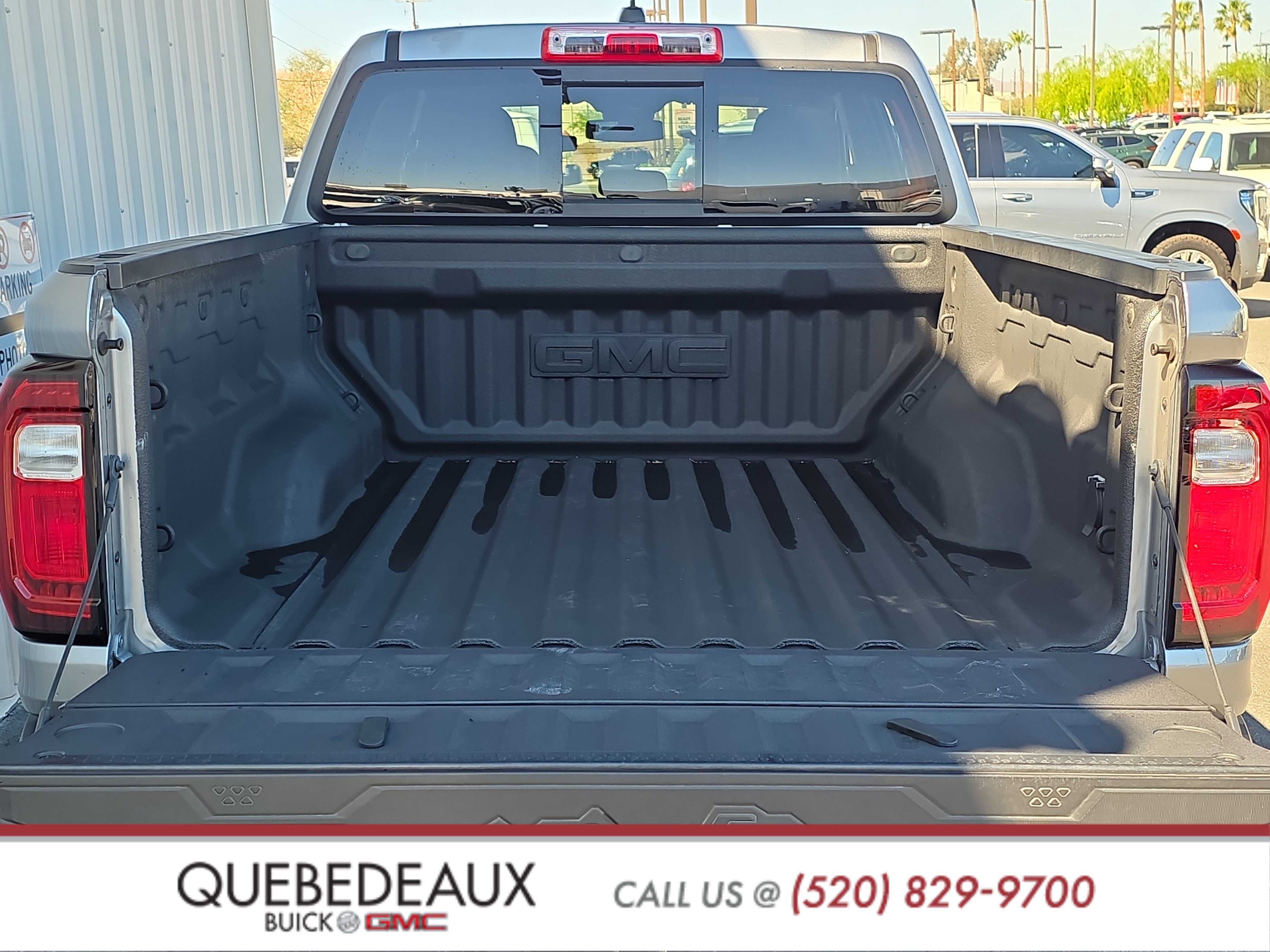 Used 2024 GMC Canyon Elevation w/ Convenience Package image 8