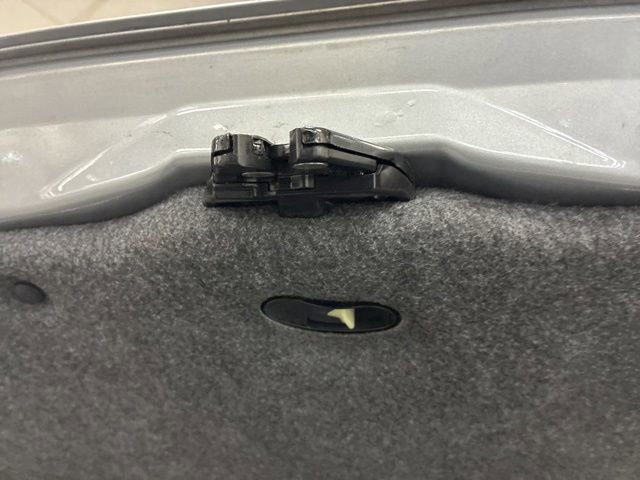 Used 2018 Honda Accord Touring image 17