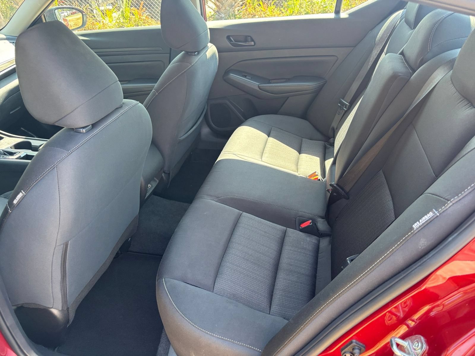 Used 2025 Nissan Altima 2.5 SV FWD image 27