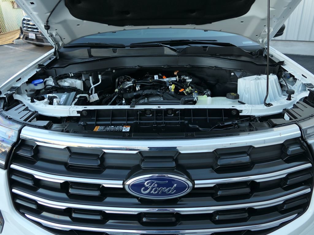Used 2025 Ford Explorer Active w/ Active Comfort Package image 29