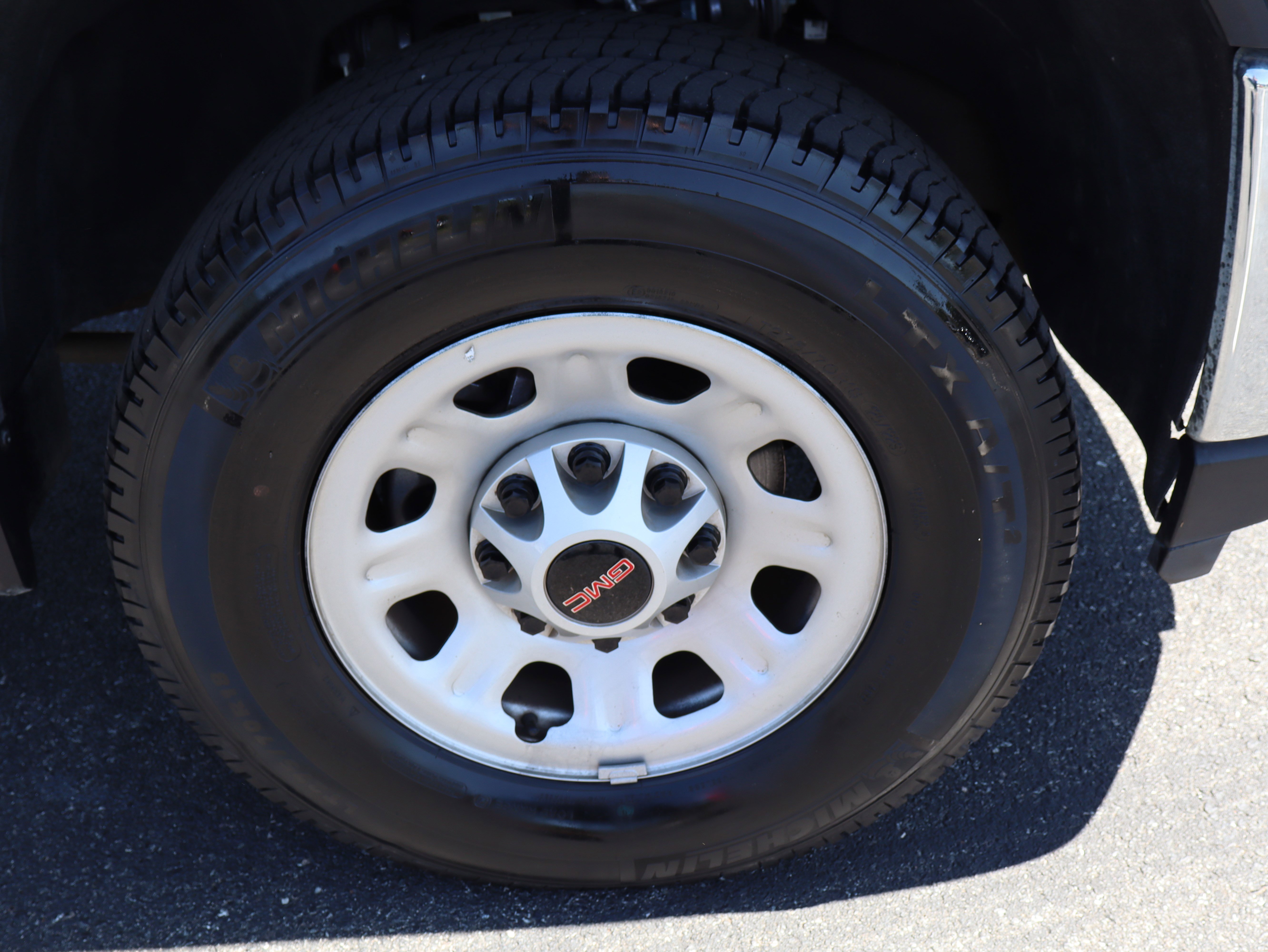 Used 2023 GMC Sierra 3500 Pro w/ Convenience Package image 13