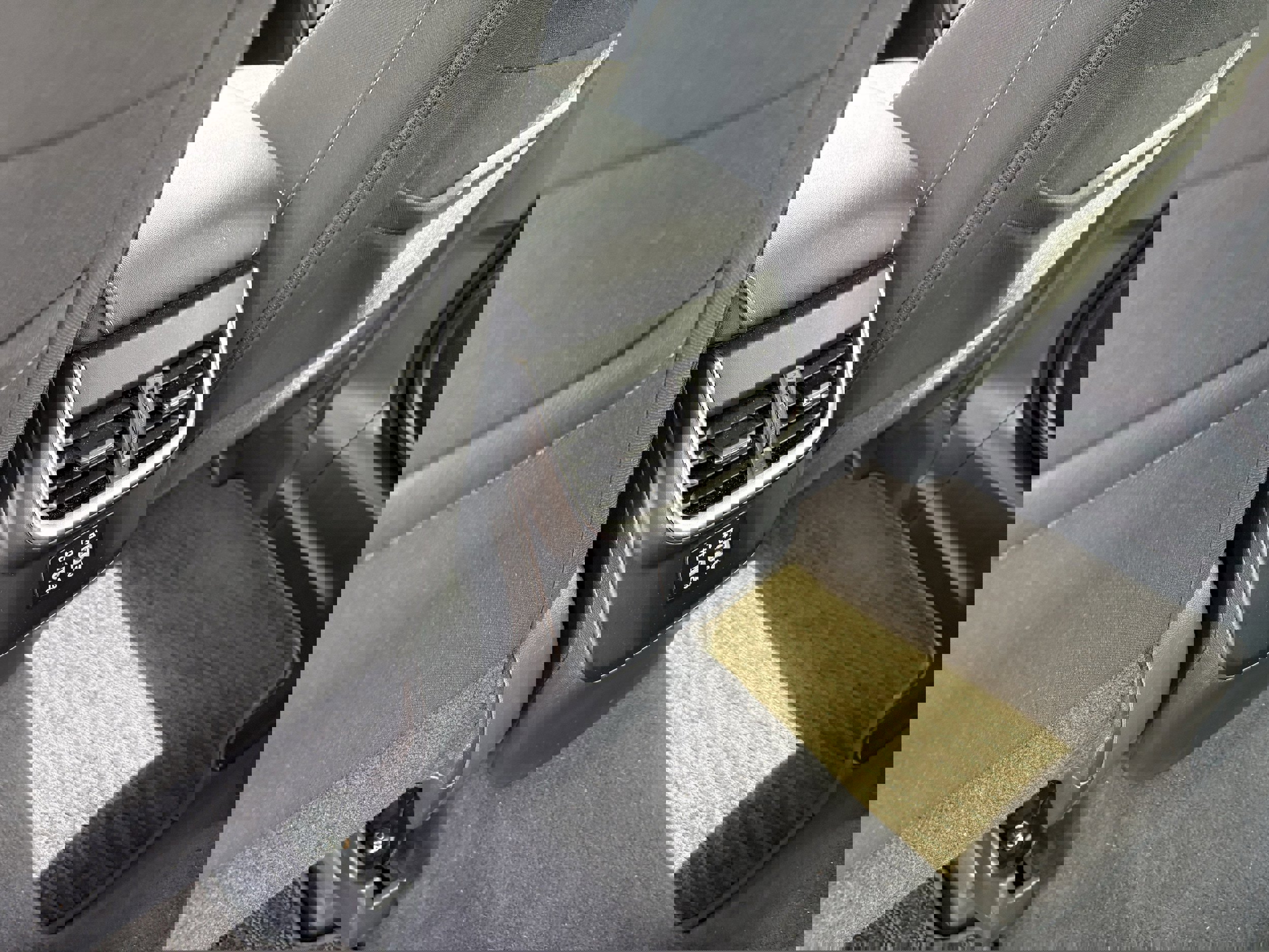 Used 2025 Subaru Outback Premium image 30