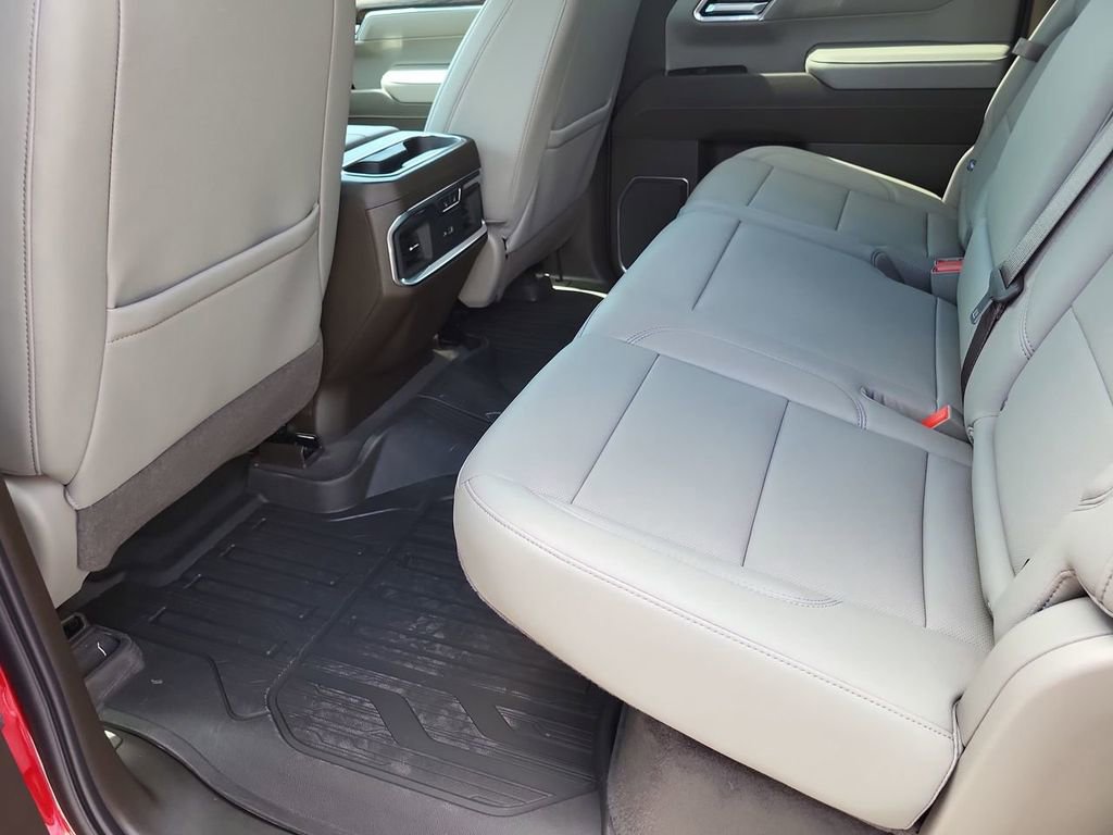 New 2026 GMC Sierra 1500 SLT image 24