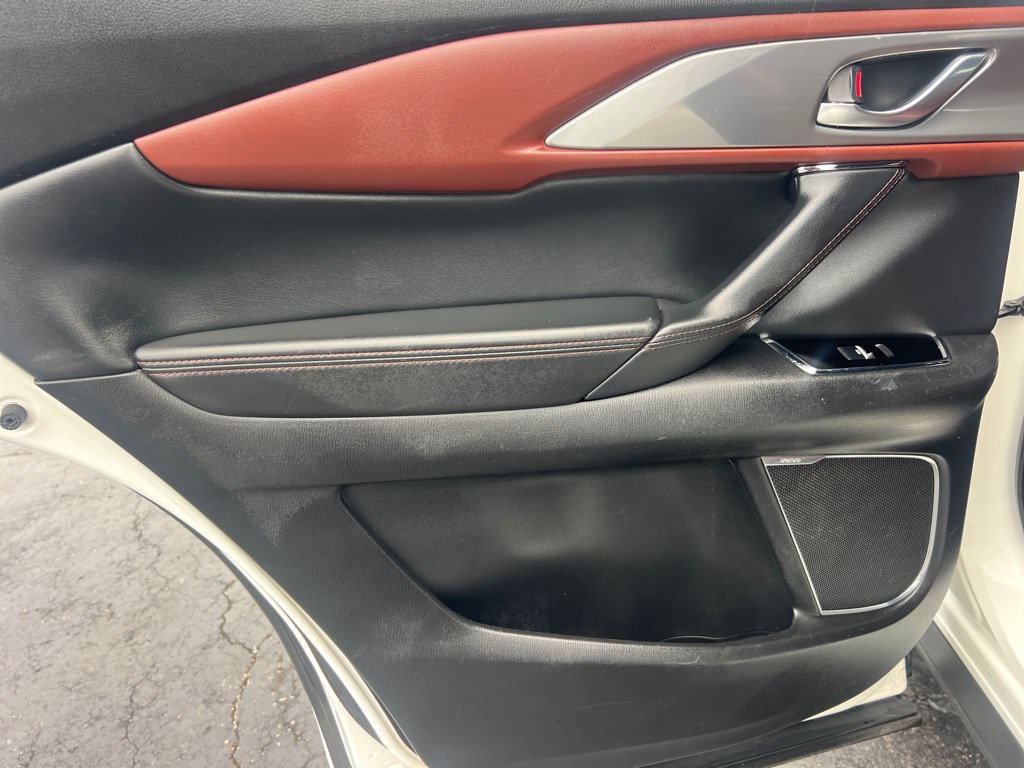 Used 2016 MAZDA CX-9 Signature AWD/4WD image 12