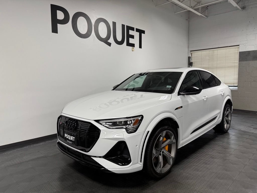 Used 2023 Audi e-tron S Premium Plus w/ Black Optic Package AWD/4WD image 2