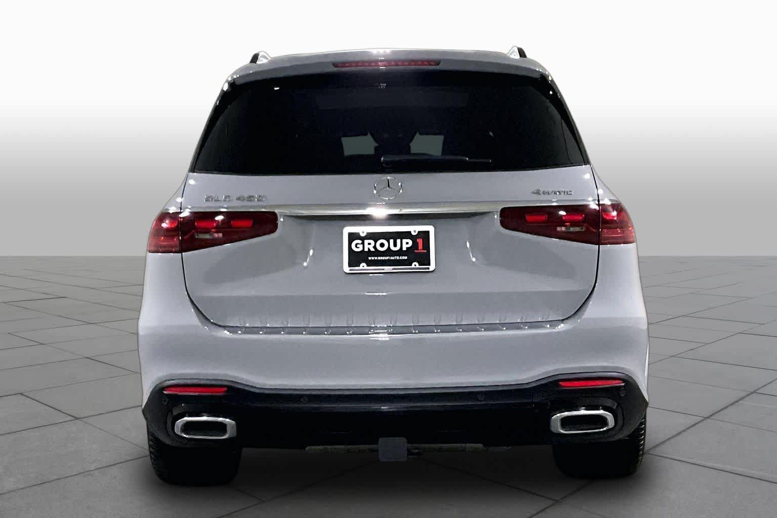 Used 2024 Mercedes-Benz GLS 450 4MATIC image 4