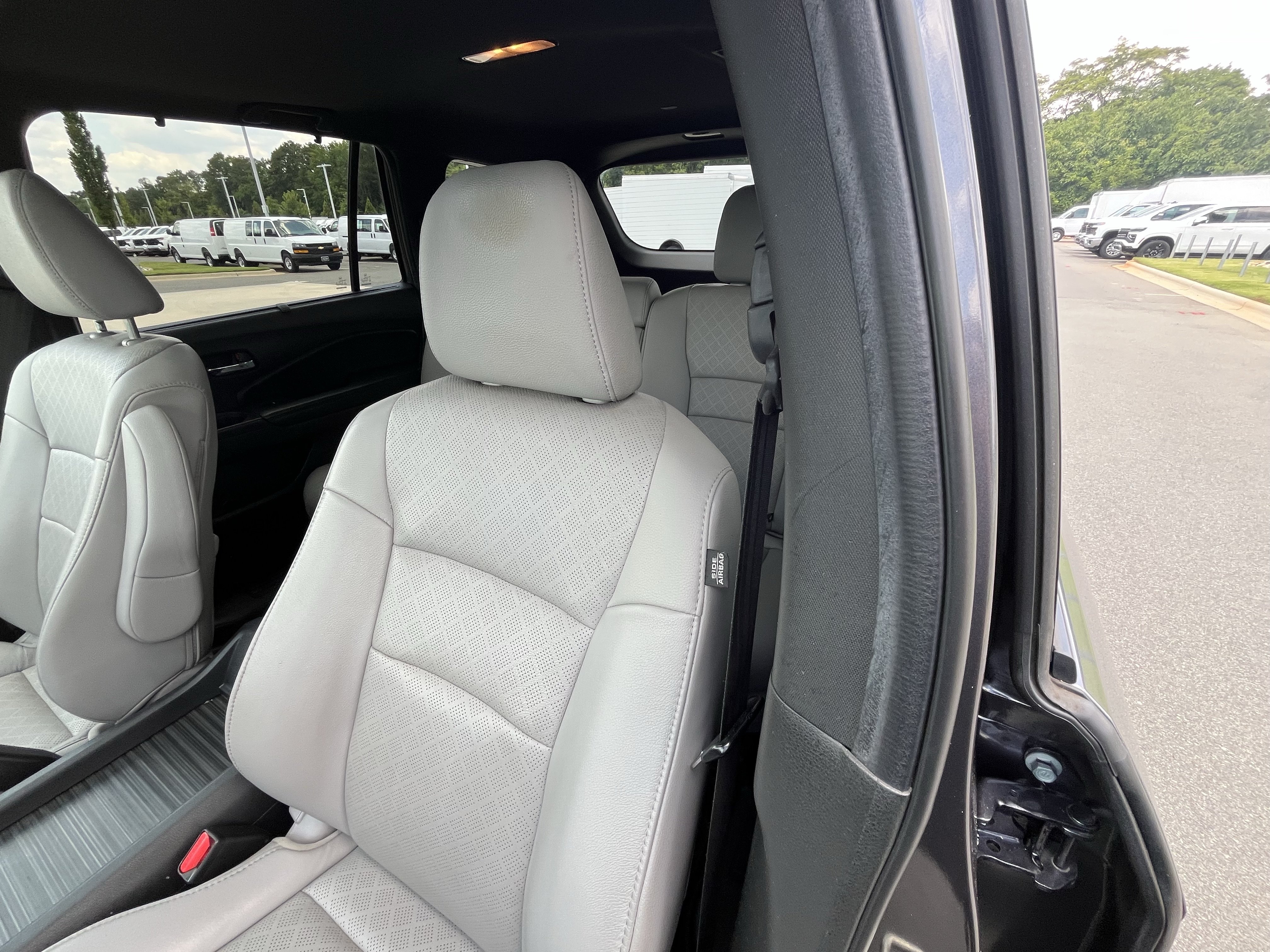 Used 2020 Honda Passport Touring image 16